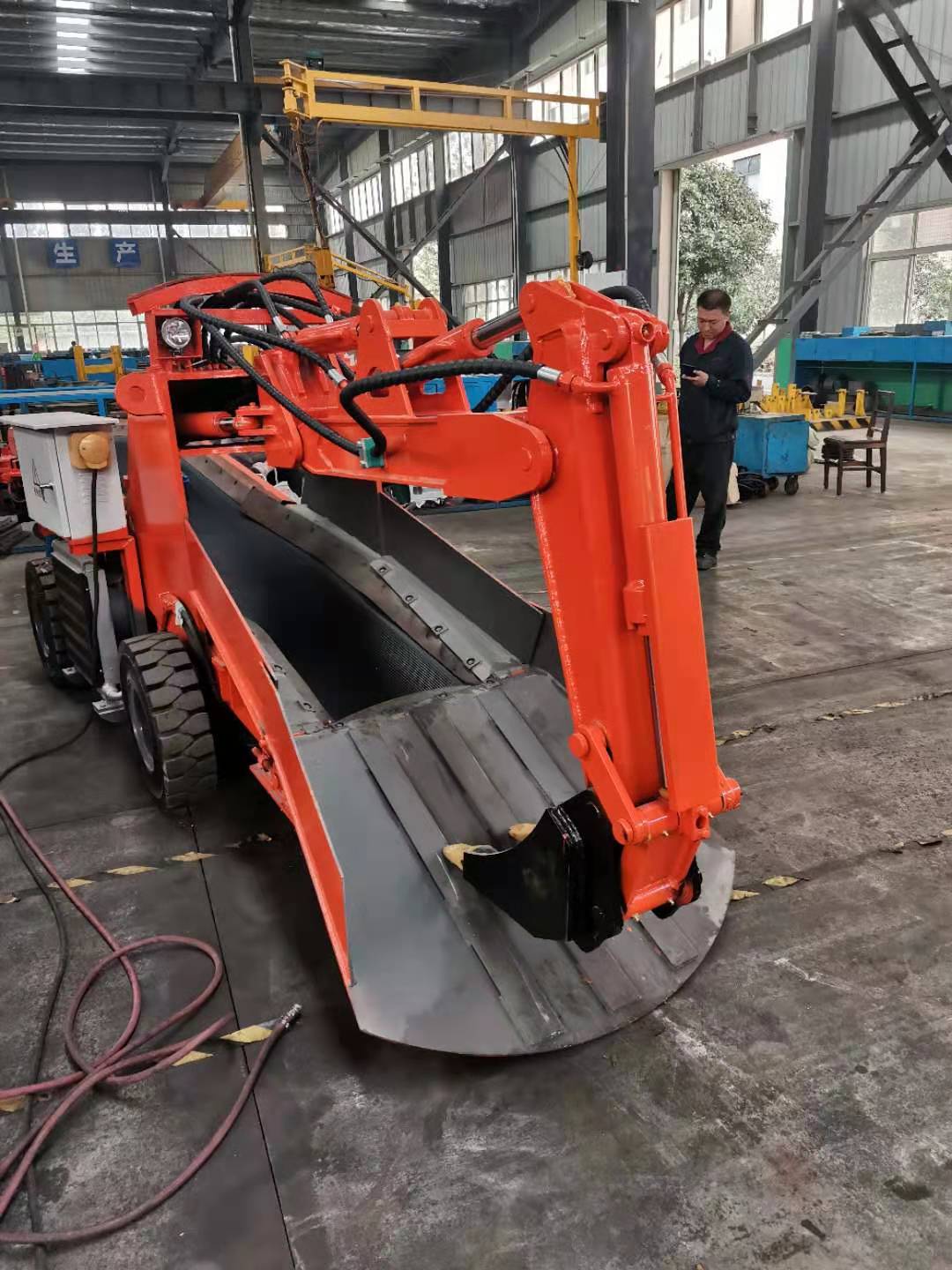 礦用扒渣機(jī)速度變慢？